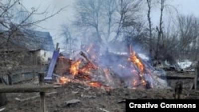 Армія РФ скинула авіабомби на селище в Сумській області, вдарили по енергооб’єкту – влада