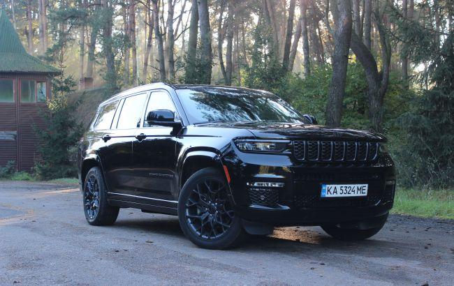 Тест-драйв Jeep Grand Cherokee: плюсы и минусы американского внедорожника. Узнайте, что стоит за его популярностью и какие есть недостатки.