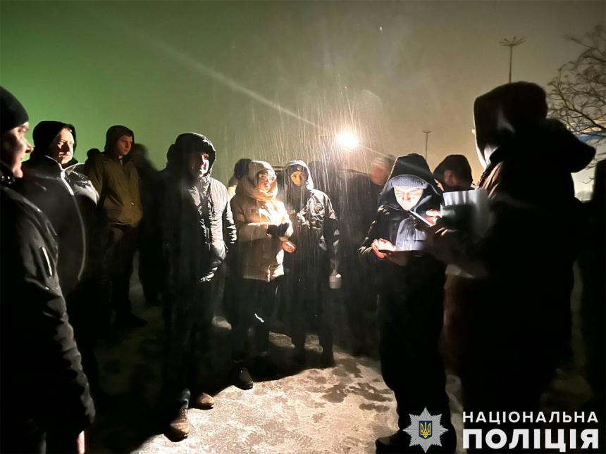 Полиция, военные и местные жители продолжают поиск пропавших детей в Первомайске